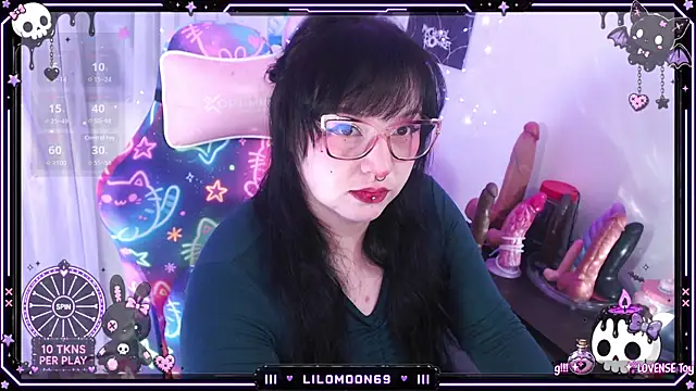 Snapshot of LiloMoon69 chatting on 5, 7, 2026 LiloMoon69 online show from 5, 7, 2026