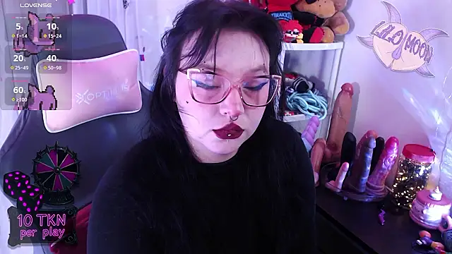 LiloMoon69 online show from 3, 2, 2026