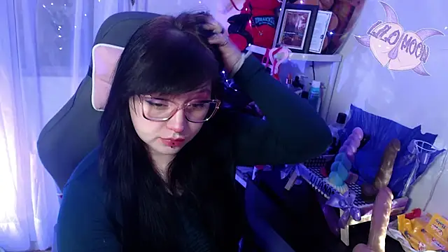 LiloMoon69 online show from 18, 2, 2025