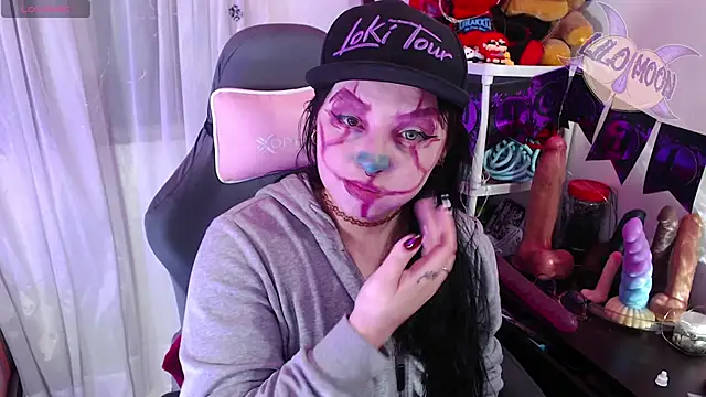 LiloMoon69 online show from 24, 10, 2025