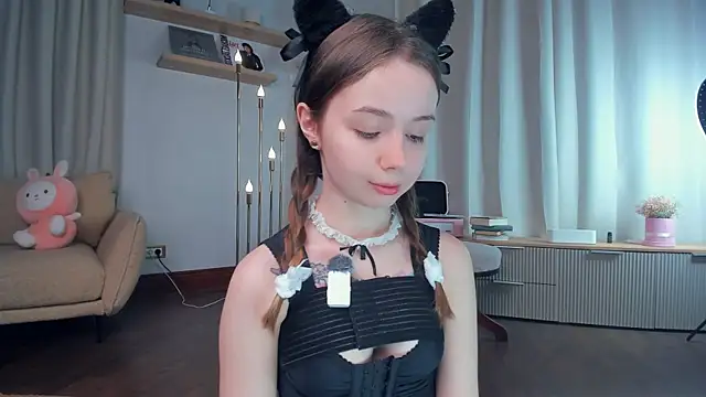 DominikaElis online show from 21, 4, 2026