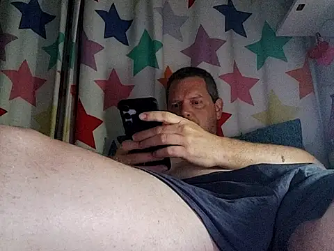 Snapshot of mrtickle1000 chatting on 1, 8, 2026 mrtickle1000 online show from 1, 8, 2026