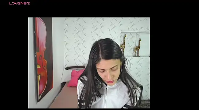 Snapshot of aleja_2024 chatting on 15, 2, 2025 aleja 2024 online show from 15, 2, 2025