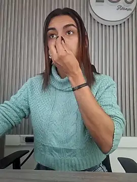 Maiskeen Zamara online show from 9, 12, 2024