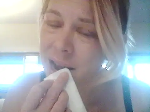 Snapshot of burrkitty chatting on 9, 10, 2025 burrkitty online show from 9, 10, 2025