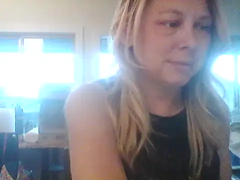 Snapshot of burrkitty chatting on 9, 10, 2025 burrkitty online show from 9, 10, 2025