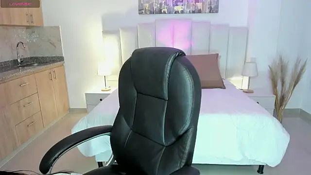 amelie jhons online show from 22, 10, 2025