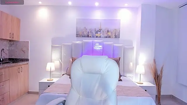 amelie jhons online show from 24, 4, 2026