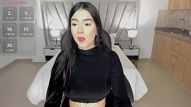 amelie jhons online show from 25, 3, 2026