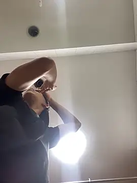 JoanG10 online show from 18, 4, 2026