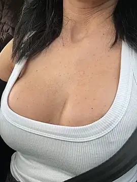 Snapshot of Penelopehot_83 chatting on 12, 3, 2026 Penelopehot 83 online show from 12, 3, 2026