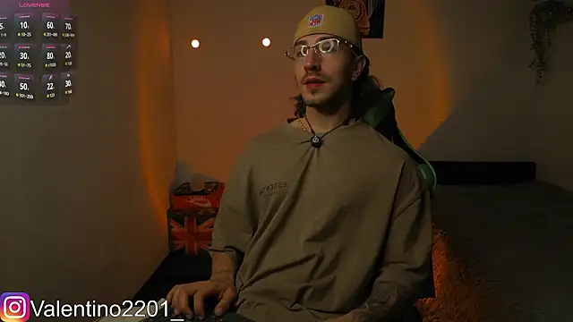 Valentino Xander online show from 15, 3, 2026