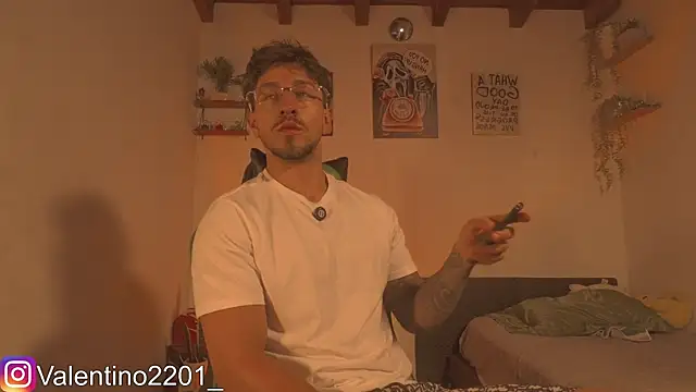 Valentino Xander online show from 24, 6, 2026