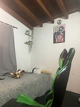 Valentino Xander online show from 8, 2, 2026