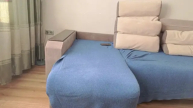 MilaaMilaa online show from 3, 2, 2026