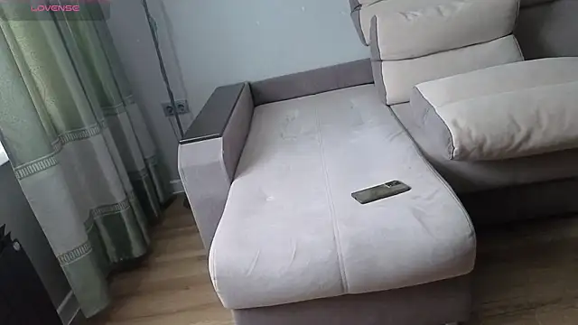 MilaaMilaa online show from 10, 2, 2026