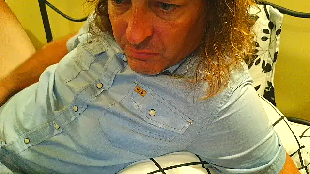 Snapshot of costanza7070 chatting on 16, 6, 2026 costanza7070 online show from 16, 6, 2026
