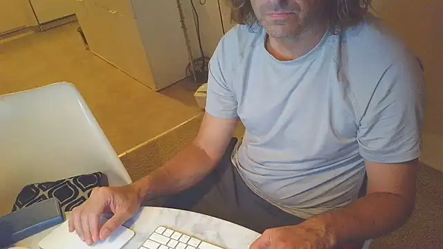 Snapshot of costanza7070 chatting on 30, 5, 2026 costanza7070 online show from 30, 5, 2026