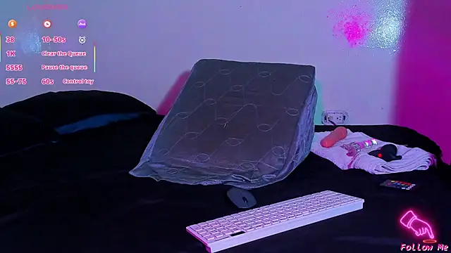 Piggy Eddy online show from 15, 3, 2026