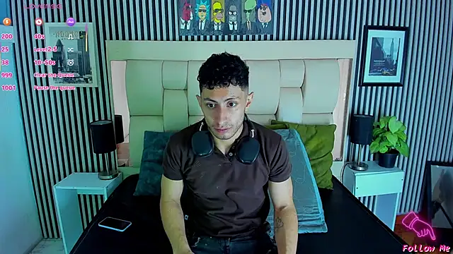 Piggy Eddy online show from 7, 11, 2025