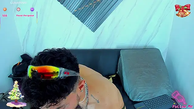 Piggy Eddy online show from 16, 12, 2025