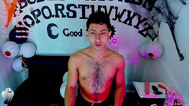 Piggy Eddy online show from 3, 11, 2025