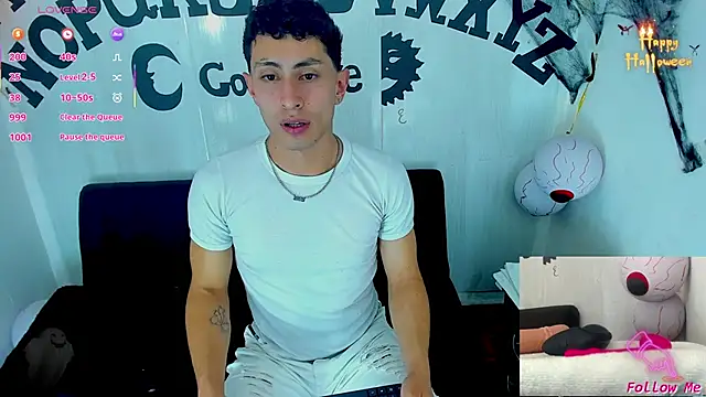 Piggy Eddy online show from 31, 10, 2025