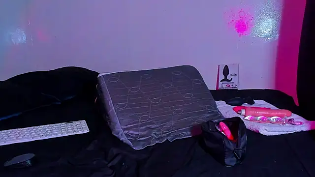 Piggy Eddy online show from 18, 3, 2026