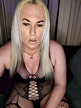 Connie Pepper online show from 23, 4, 2026