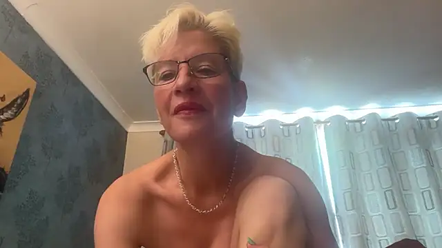 JennyHazel1 online show from 15, 6, 2026