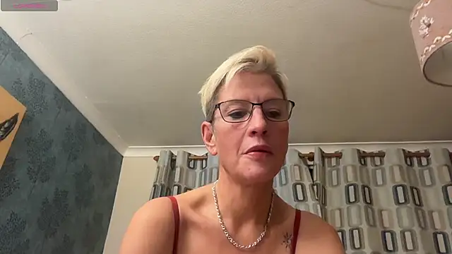 Snapshot of JennyHazel1 chatting on 23, 11, 2025 JennyHazel1 online show from 23, 11, 2025