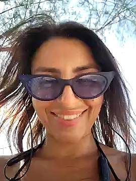 Izabella Bella online show from 9, 2, 2025