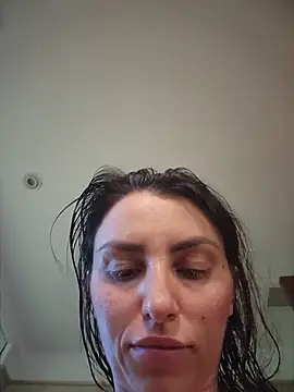Snapshot of Izabella_Bella chatting on 5, 7, 2026 Izabella Bella online show from 5, 7, 2026