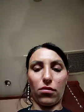 Snapshot of Izabella_Bella chatting on 28, 6, 2026 Izabella Bella online show from 28, 6, 2026