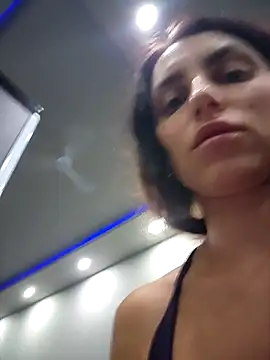 Izabella Bella online show from 30, 10, 2025