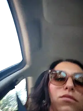 Izabella Bella online show from 2, 3, 2026