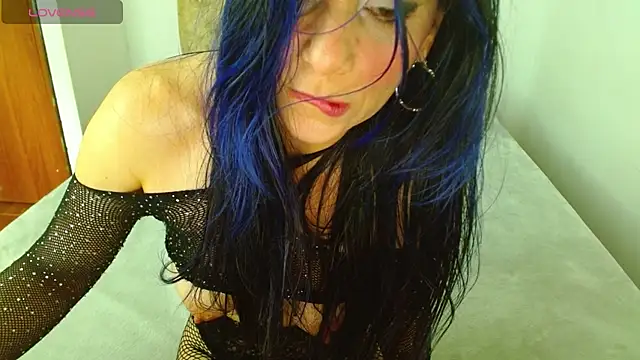 Snapshot of Alettalovee chatting on 3, 5, 2026 Alettalovee online show from 3, 5, 2026