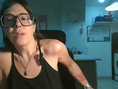 Snapshot of Calentandote chatting on 29, 5, 2026 Calentandote online show from 29, 5, 2026