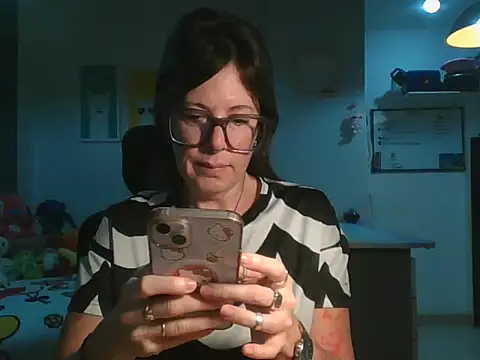 Snapshot of Calentandote chatting on 23, 5, 2026 Calentandote online show from 23, 5, 2026