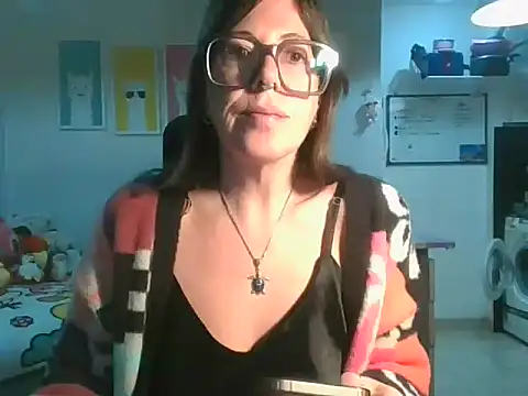 Snapshot of Calentandote chatting on 13, 5, 2026 Calentandote online show from 13, 5, 2026