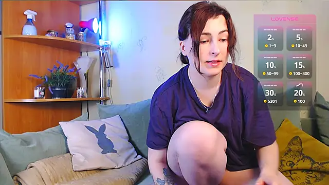 Snapshot of Caroline1995 chatting on 4, 12, 2025 Caroline1995 online show from 4, 12, 2025