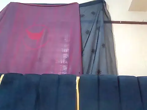 Snapshot of Prety_petty chatting on 10, 5, 2026 Prety petty online show from 10, 5, 2026