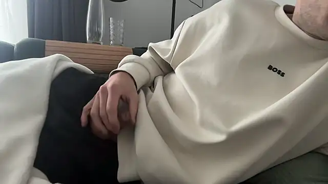 leohotleohot online show from 23, 12, 2025