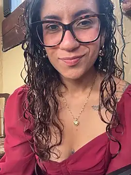 Snapshot of ValeriEvan chatting on 10, 10, 2025 ValeriEvan online show from 10, 10, 2025