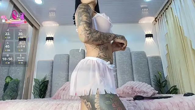 juliane sweer1 online show from 13, 5, 2026