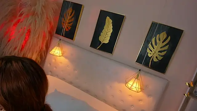 Amberluy online show from 10, 1, 2026