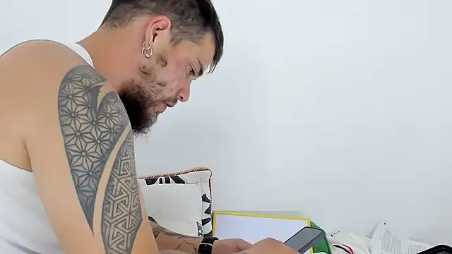 Beard xox online show from 29, 4, 2026