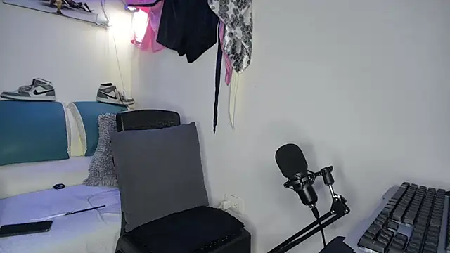 Leenar Key online show from 21, 3, 2025