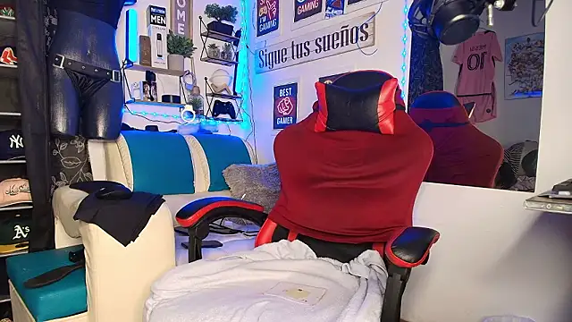 Leenar Key online show from 27, 2, 2026