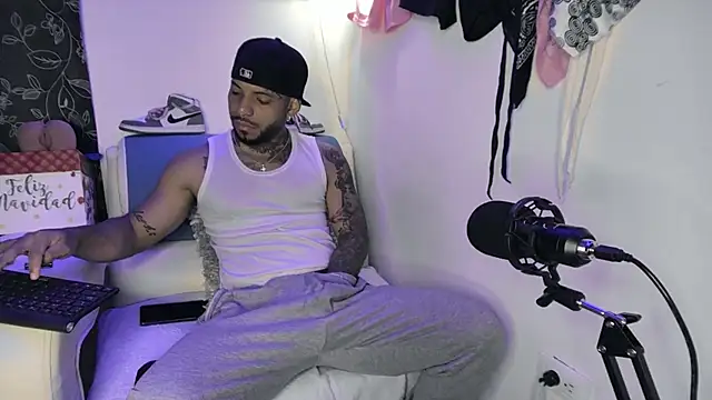 Leenar Key online show from 14, 3, 2025